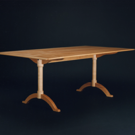 A large Shaker dIning room table